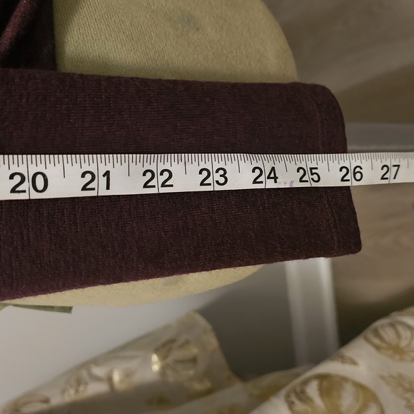 NWT 41 Hawthorn  Long Sleeve Rich Burgundy Top Sz. M - Picture 9 of 15